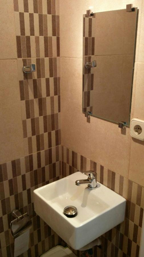 Traveller Host Hostel Μαδρίτη Εξωτερικό φωτογραφία